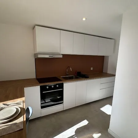 Spacious Renovated In The Heart Of Nîmes